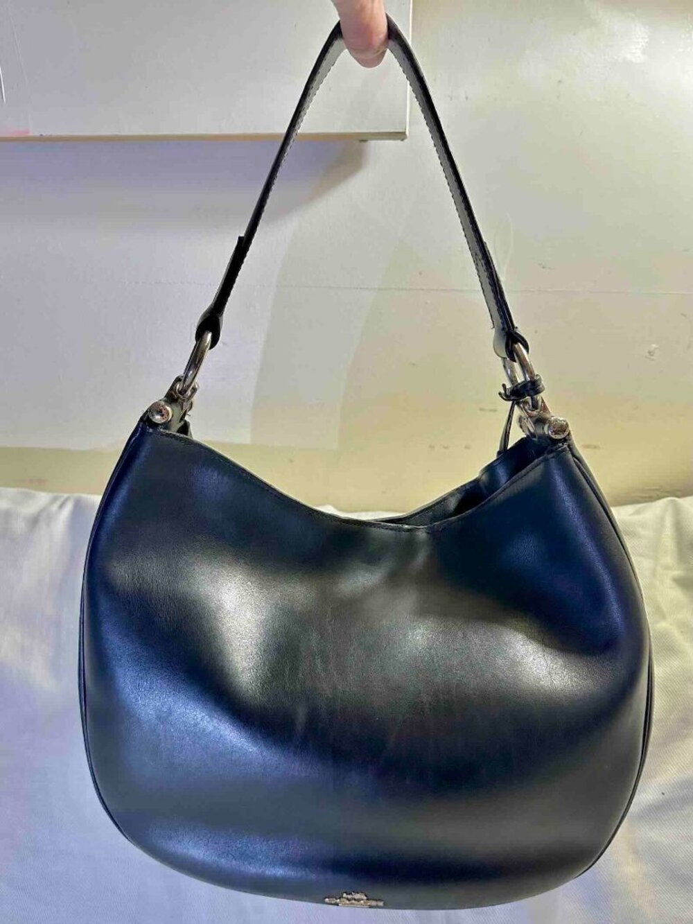Vintage COACH 1941 Nomad Glovetanned Black Leather Hobo Saddle Luxe Slouchy Bag